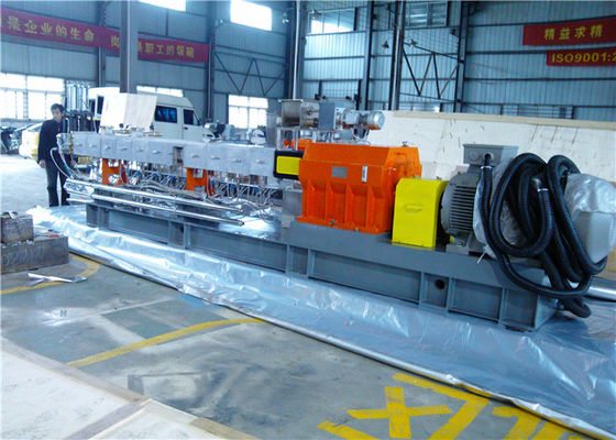 Chiny Wytłaczarka dwuślimakowa o masie 500 kg / godzinę do produkcji pasty do PET dostawca