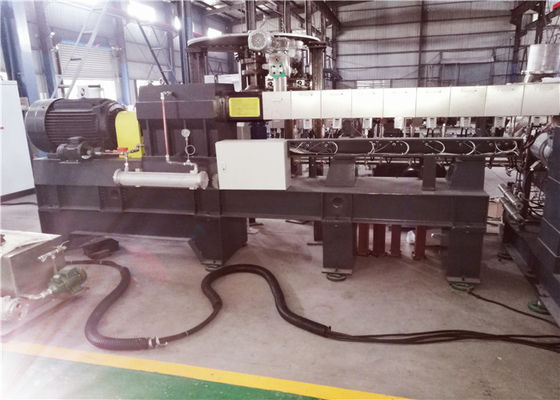 Chiny Miękka / sztywna mieszarka z PVC Dwuetapowa maszyna do wytłaczania 1000 kg / godzinę Łatwa obsługa dostawca